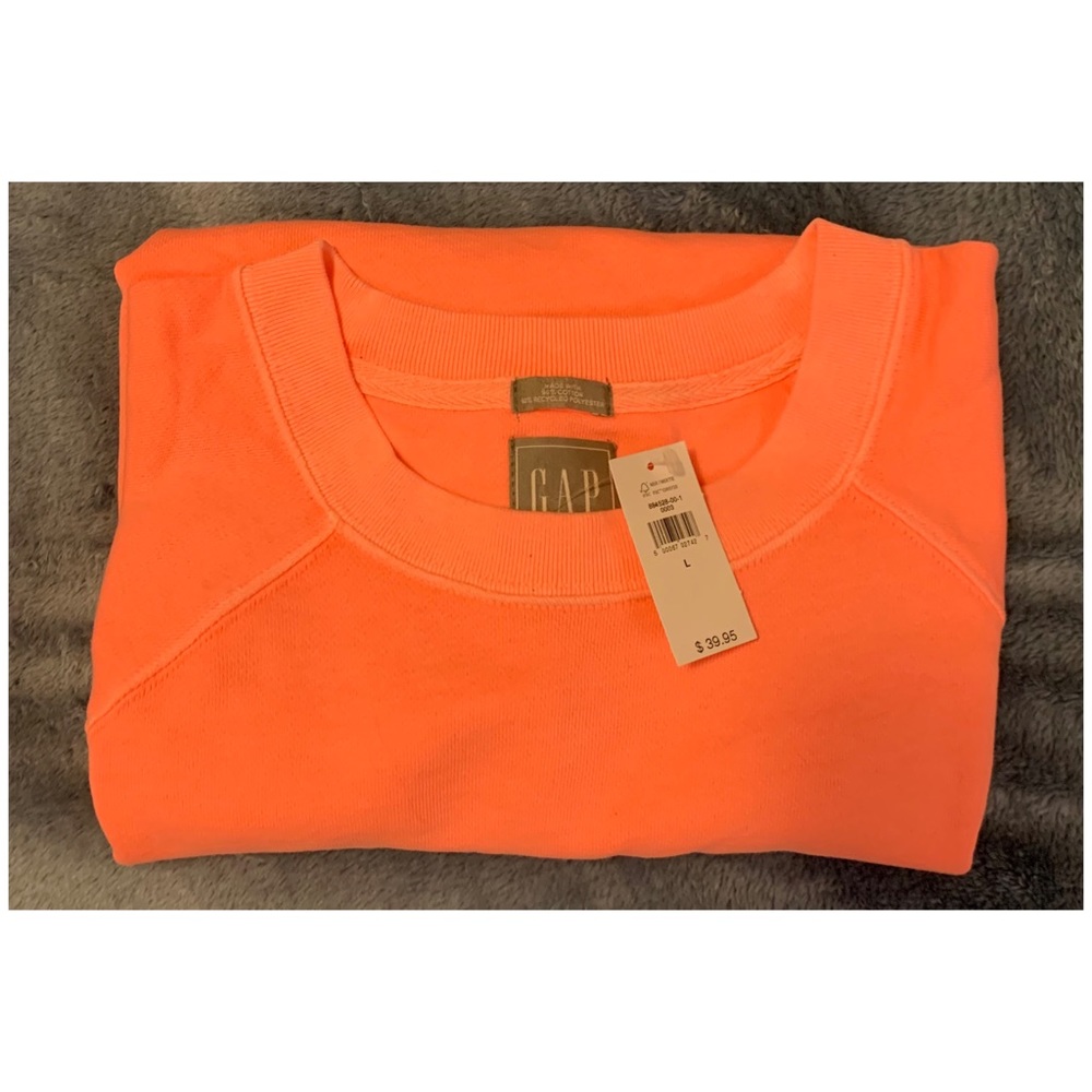 GAP Shirt